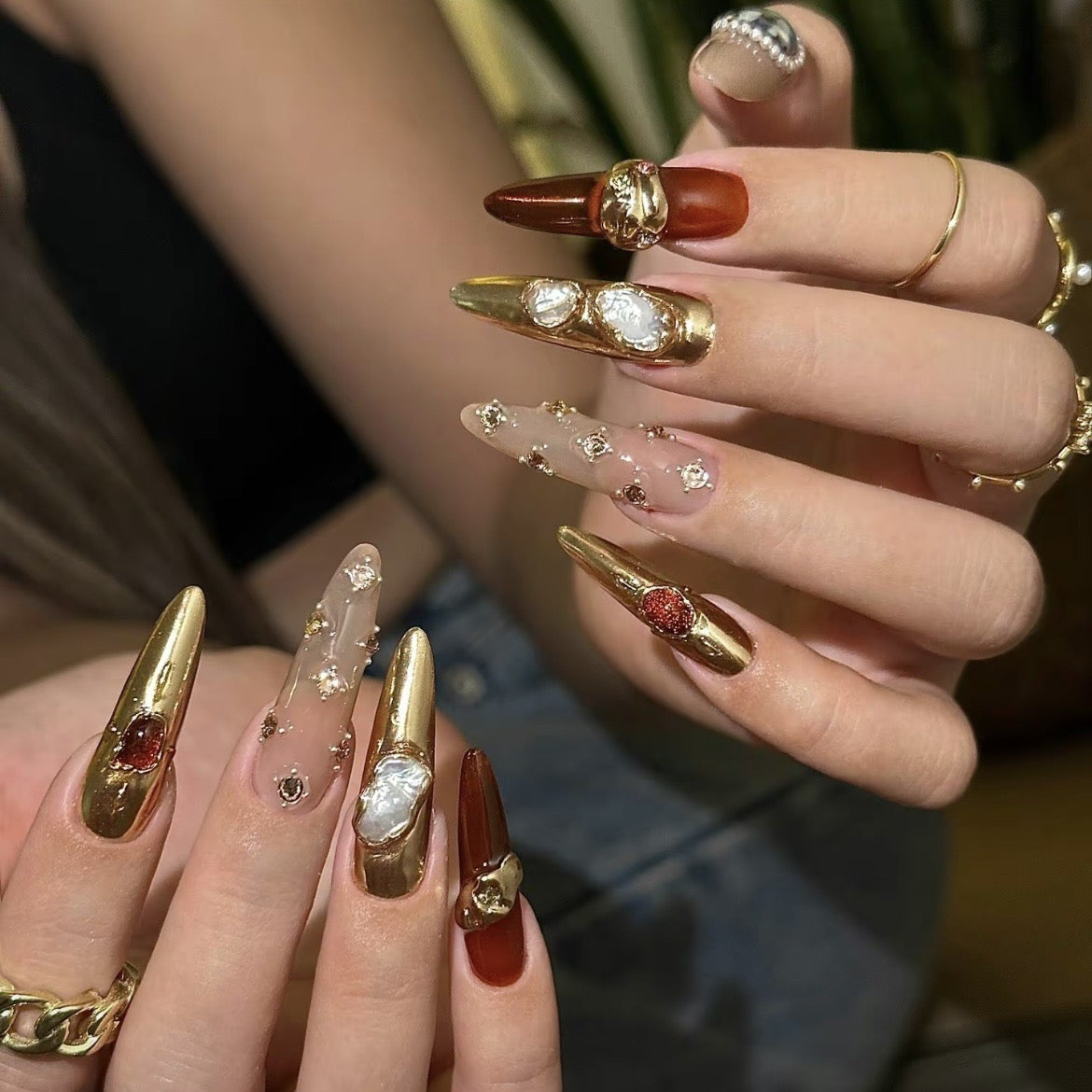 Golden Rouge Elegance – Sophisticated, Radiant, and Regal