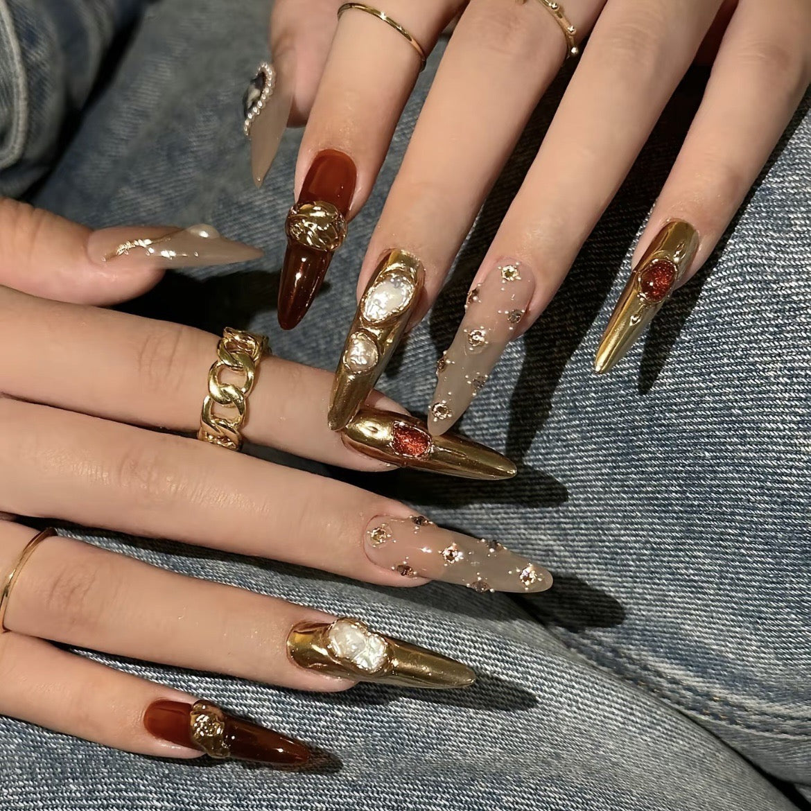 Golden Rouge Elegance – Sophisticated, Radiant, and Regal