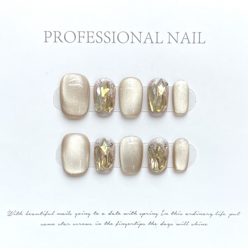 Silver and Gold Luxe Tips – Glamorous, Refined, and Radiant