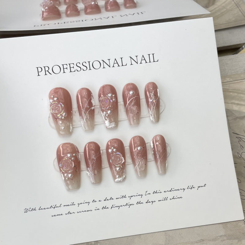 Timeless Rose Charm – Vintage Elegance with a Fresh Spring Touch