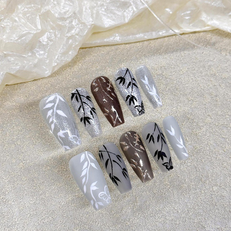 Timeless Silver Veil – Refined Grey Elegance with a Modern Glow
