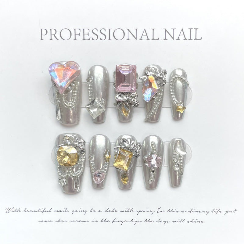 Lustrous Silver Diamond Shimmer with Graceful Light