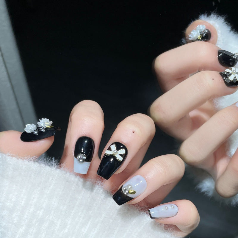 Dreamy Pearl Glow – Enchanting White Shine with Timeless Elegance
