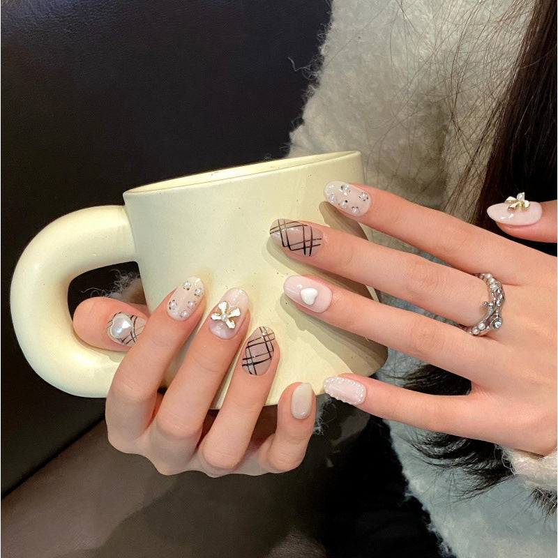 Lustrous Pearl Rain – Opulent Glow with Timeless Elegance