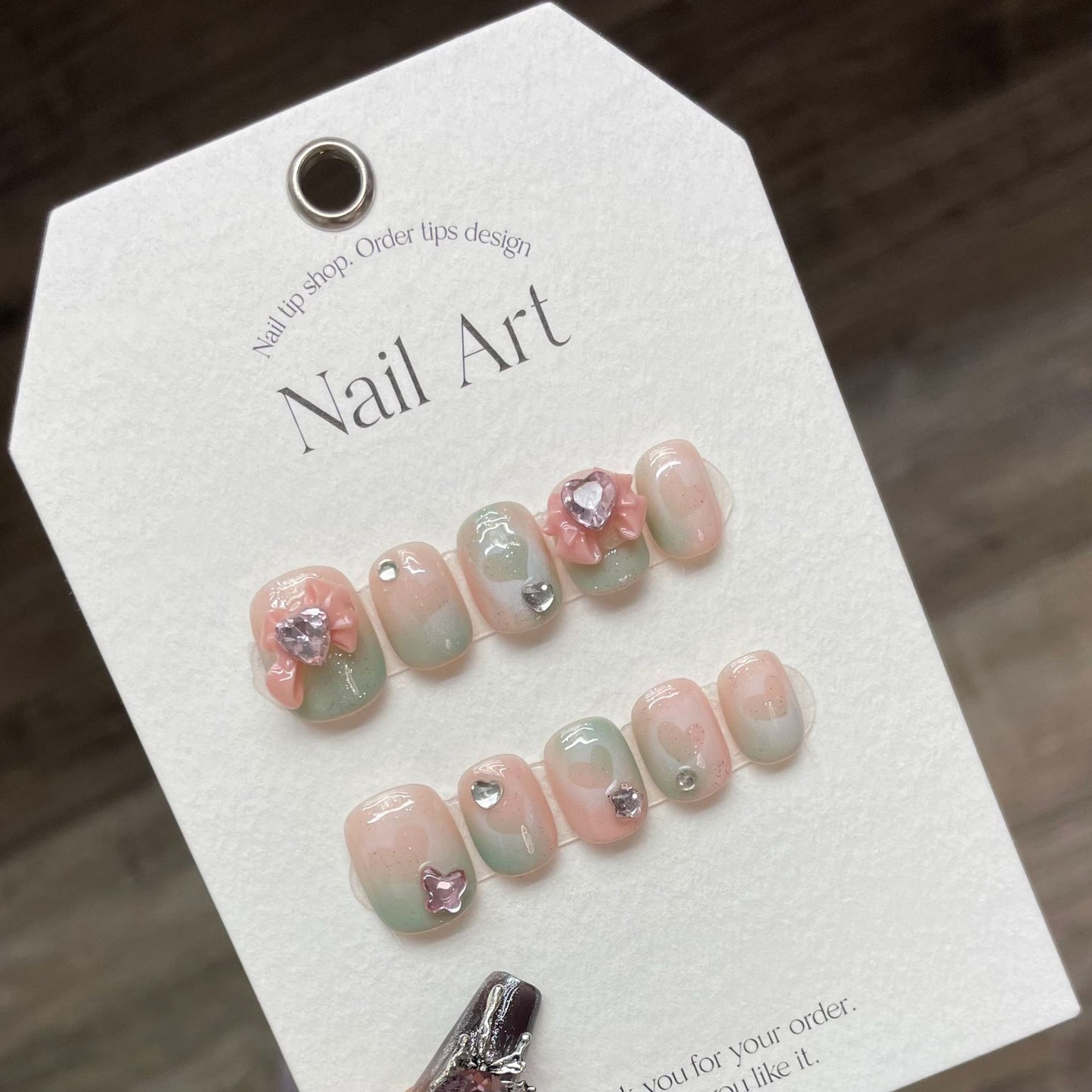 Minty Blossom – Sweet Mint with a Playful Pastel Petal Touch