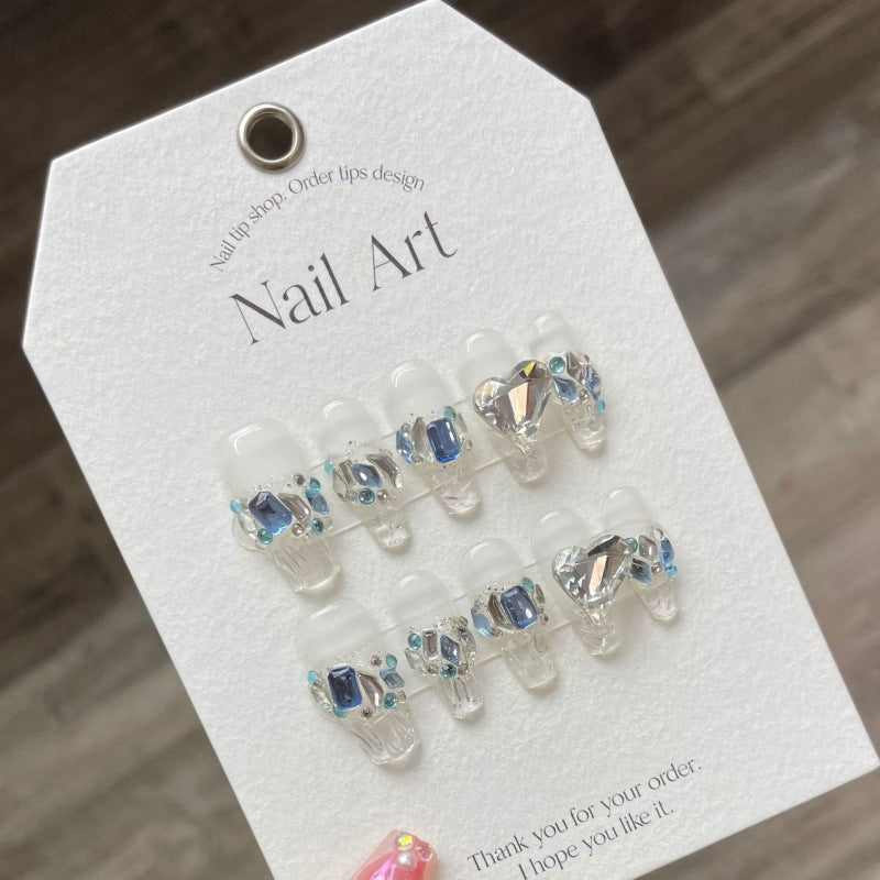 Radiant Crystal Blue Heart – Timeless Elegance and Sparkling Charm