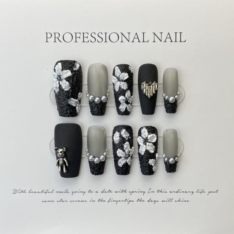 Pearly Noir Glam – Extravagant Shine with Rich, Fabulous Flair