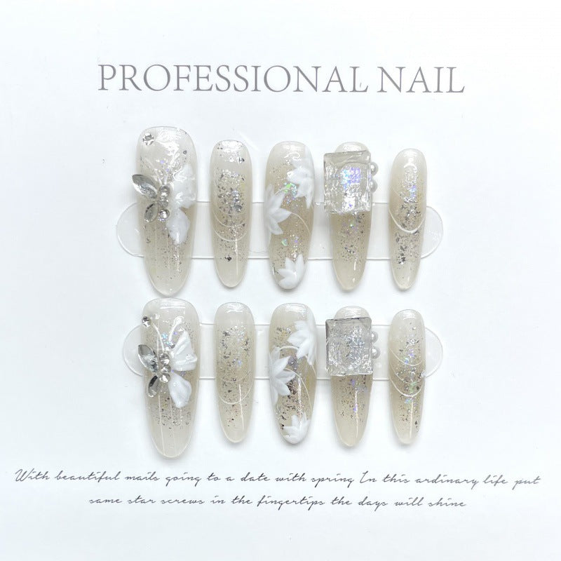 Delicate Floral Artisan – Sculpted Style with Timeless Beauty