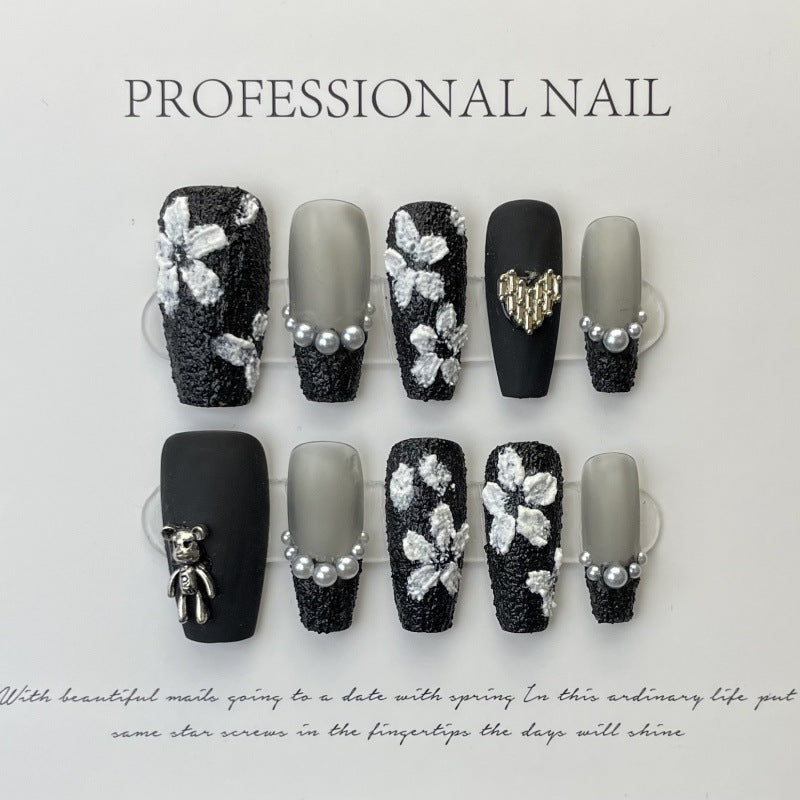Pearly Noir Glam – Extravagant Shine with Rich, Fabulous Flair