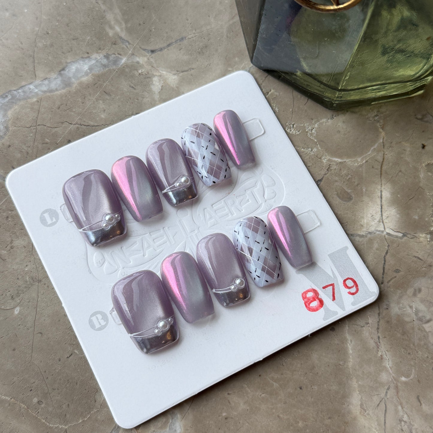 Lavender Mirage – Sleek Shine with a Dreamy Twist