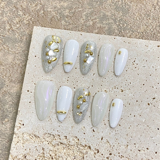Pearl Frost Elegance – Icy Glow, Timeless Charm