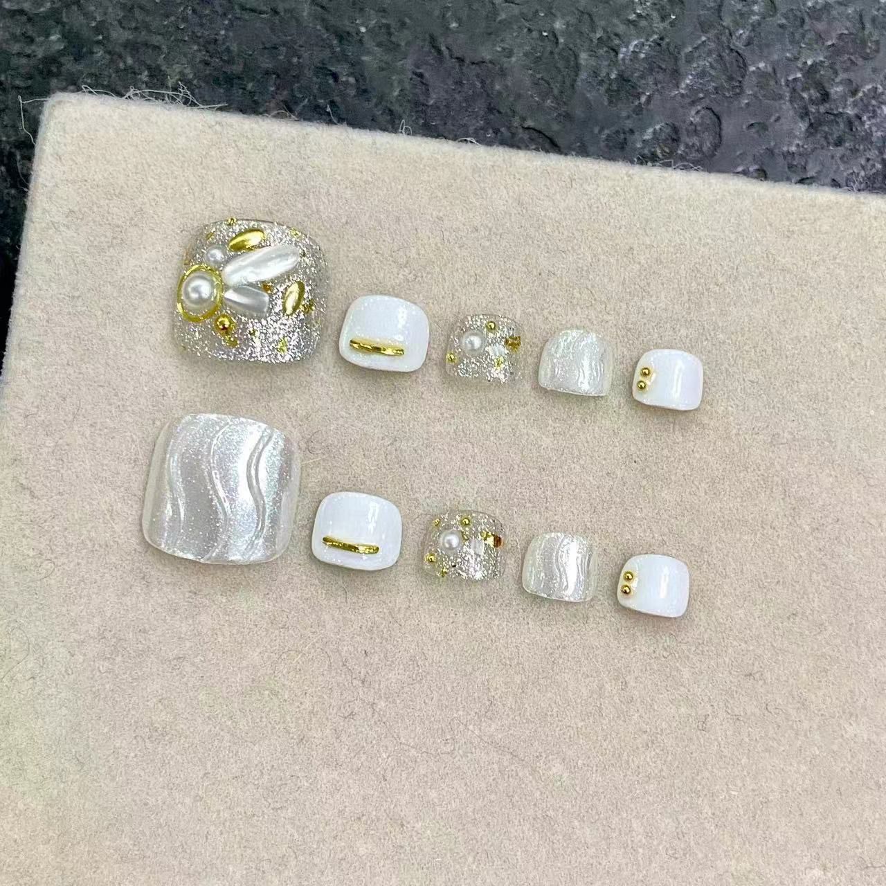 Golden Pearl Radiance – Luxurious Glow, Timeless Beauty