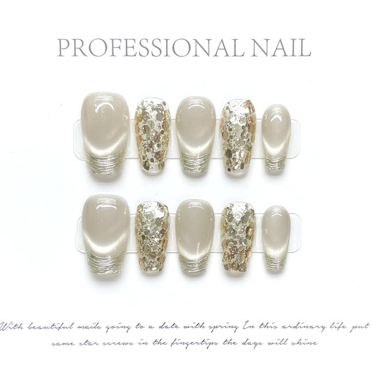 Golden Dream Dust – A Touch of Luxe Sparkle