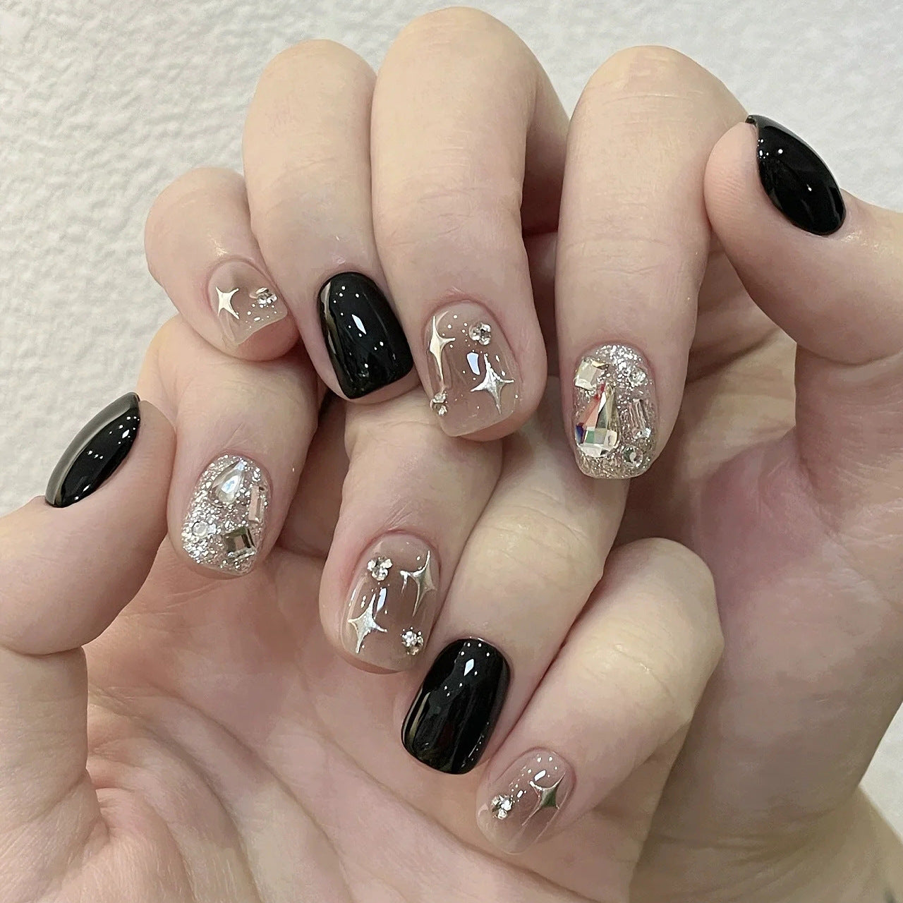 Short Black Silver with Diamond Shape Design – Sleek Glamour, Timeless Elegance