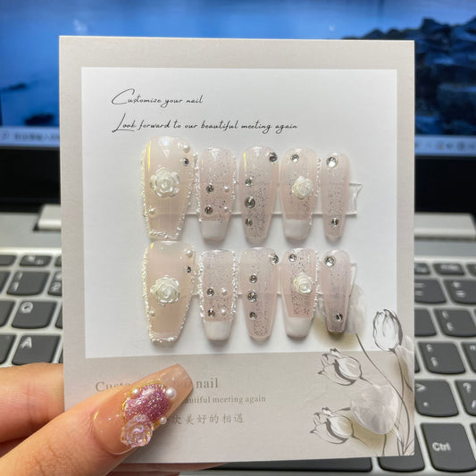 Luminous Pearl Elegance – White Pearl with Ethereal Light and Elegant Finish