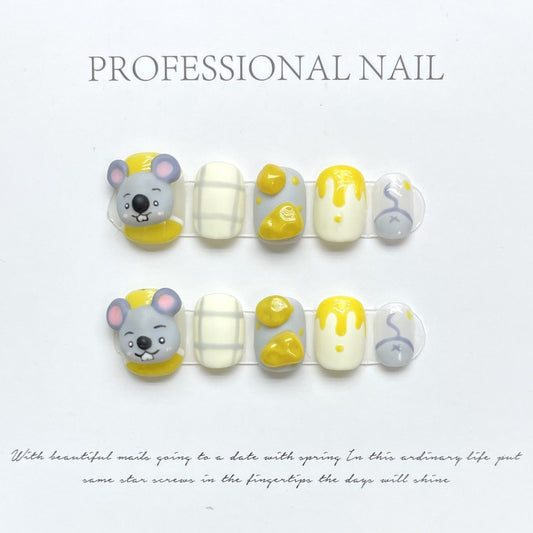Starlit Mouse Whimsy – Zodiac Glow for Little Dreamers