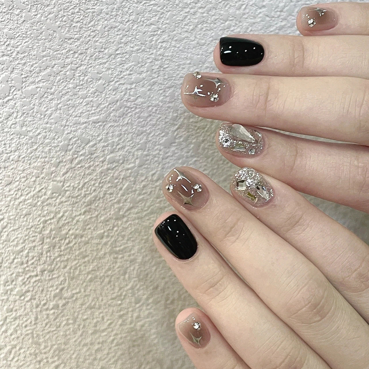 Short Black Silver with Diamond Shape Design – Sleek Glamour, Timeless Elegance
