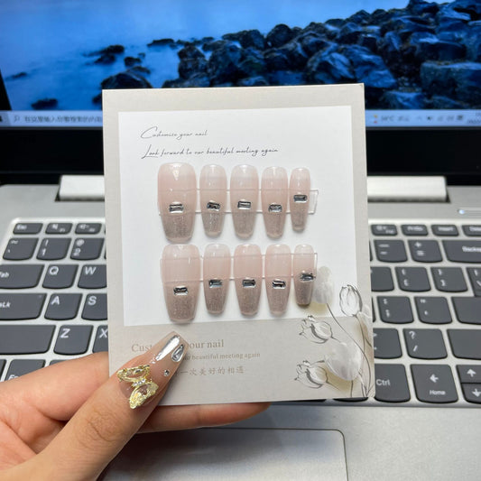 Diamond Dust Sparkle – Silver Shimmer with Brilliant Radiance
