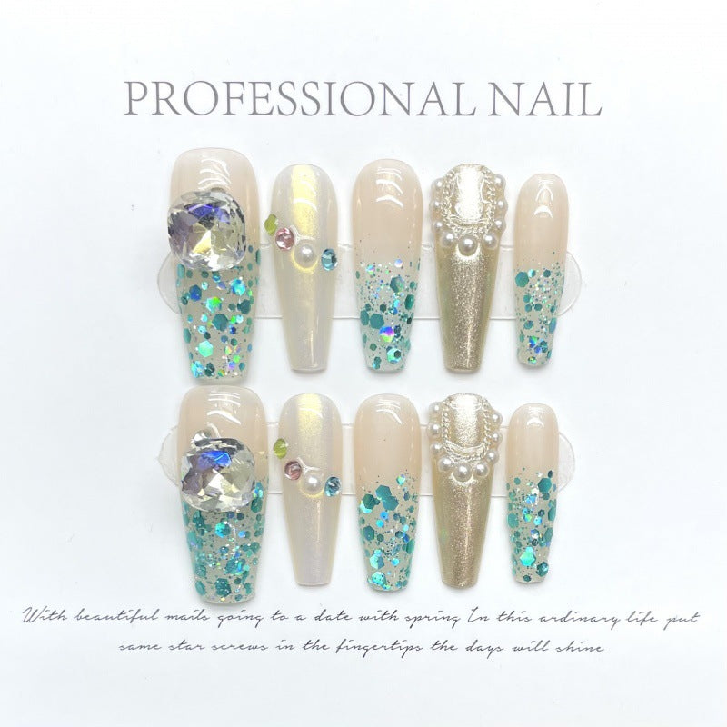 Fiery Diamond Gleam – Pristine Purity with Passionate Spark