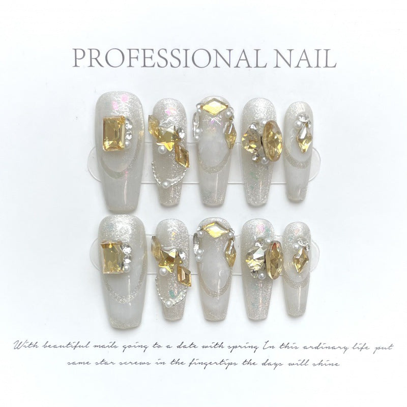 Golden Era Grace – Timeless Glow with Classic Refinement