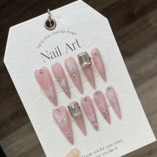 Pink Diamond Butterfly – Dazzling Gemstone Flair in Delicate Flight