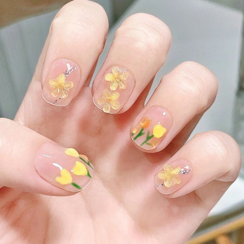 ピーチペタルポップ – 甘い短いキャンバスに咲く遊び心のある花